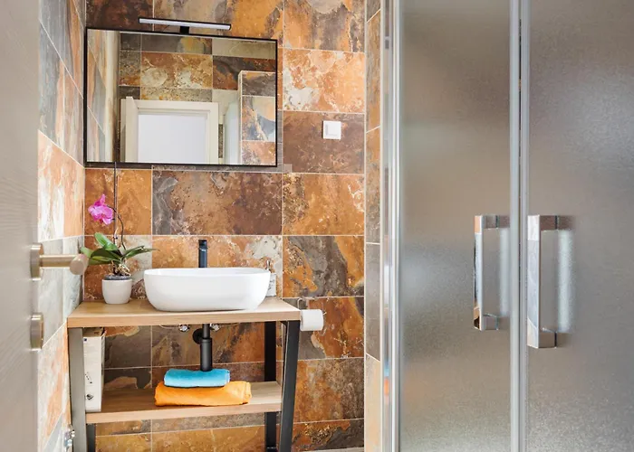 Vila Nur For 10 People Near With 45 M2 Private Pool & Jacuzzi Only 2 Km From *